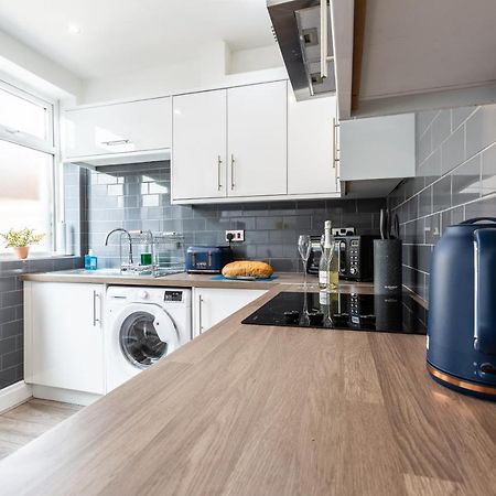 Connaught House - Wi-Fi, Parking, Contractors Βίλα Πρέστον Εξωτερικό φωτογραφία